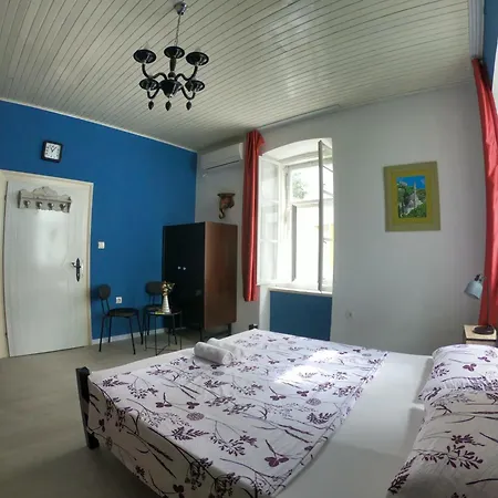 Guest house Ikari *